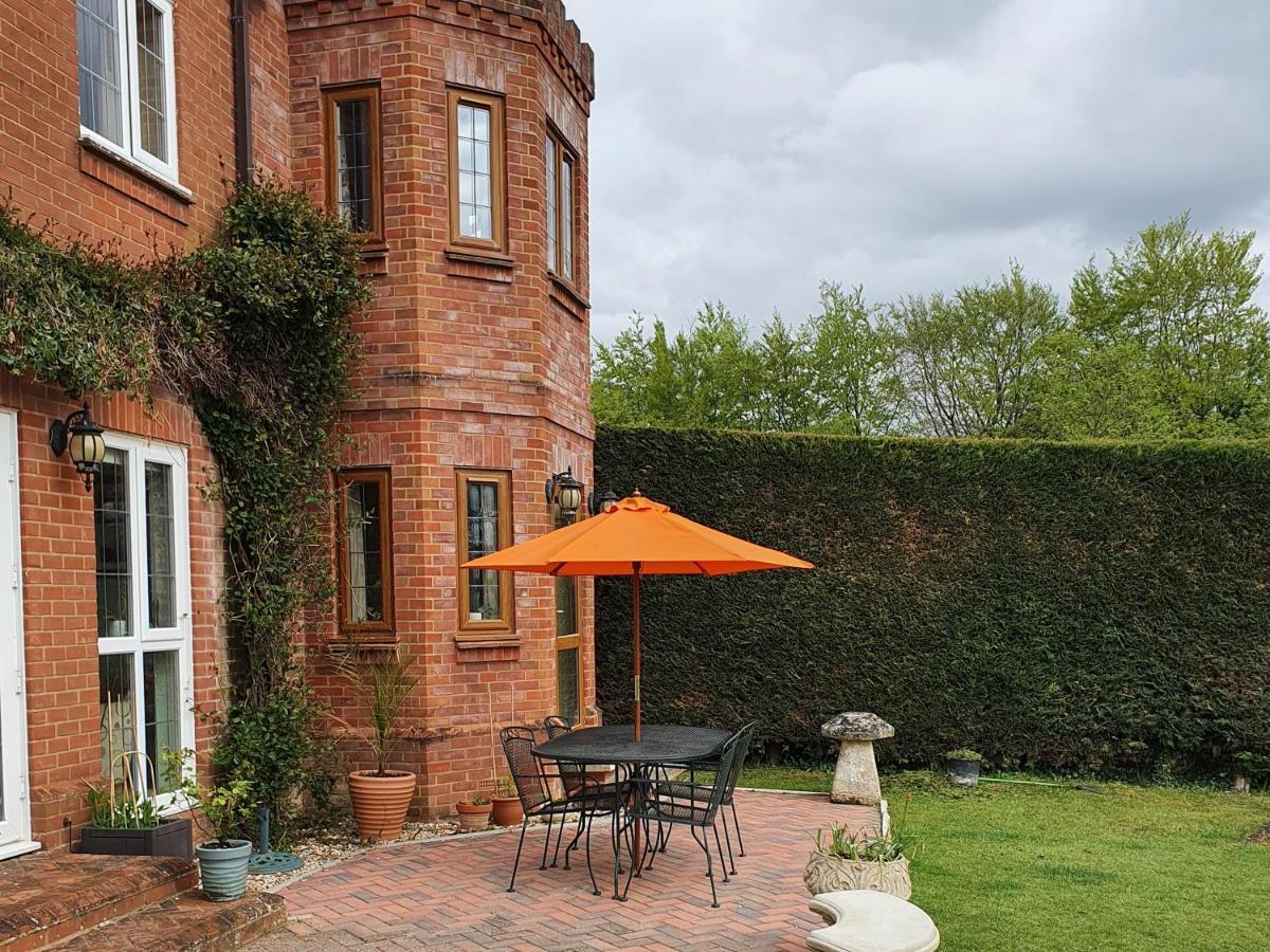 Mandalay Holiday Home Amesbury Exterior foto